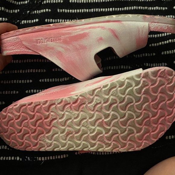 Birkenstock Kids Sandals in Pink and White - Picture 2 of 3